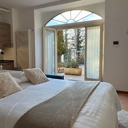 Japo House - Like At Your House Pusiano